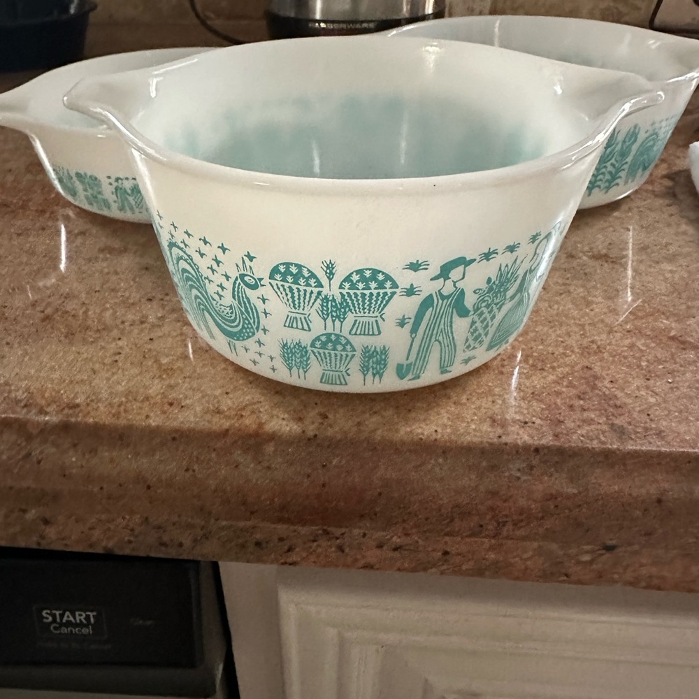 Pyrex White and Teal Cinderella Mixing Bowl